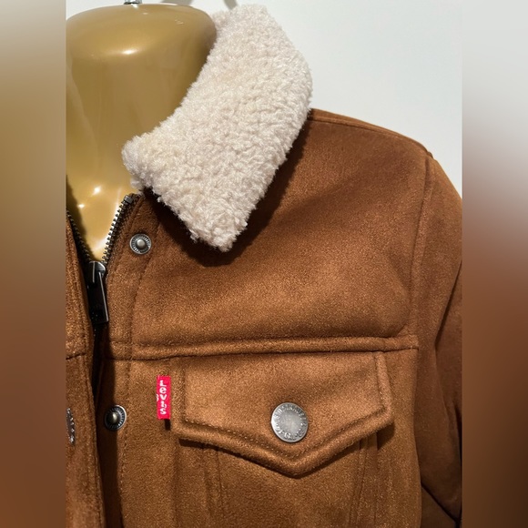 Levi’s Faux Shearling Trucker Jacket - Picture 5 of 9